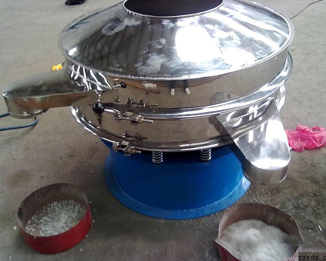 圆盘式振动筛筛分物料将运行轨迹