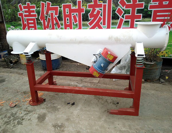 管式振动给料机的震动形式相比槽式的优势
