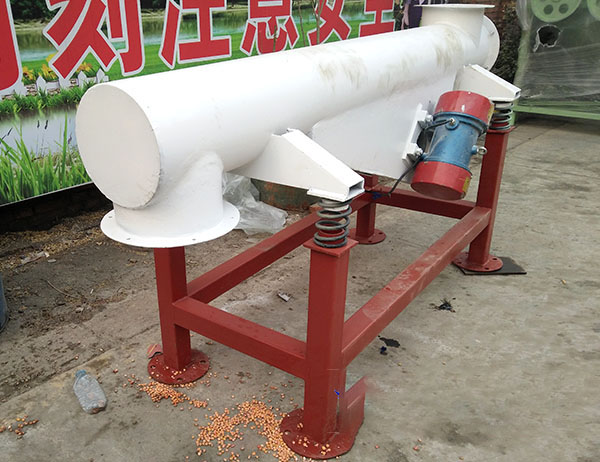 管式振动给料机的震动形式相比槽式的优势